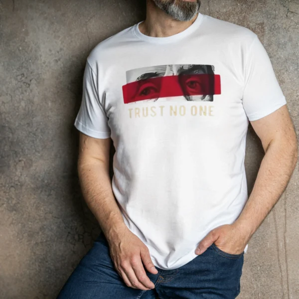 Camisa Trust No One - Imagem 13